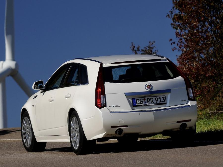  Cadillac CTS Sport Wagon 2010 года  (EU) (фото 7 из 11)